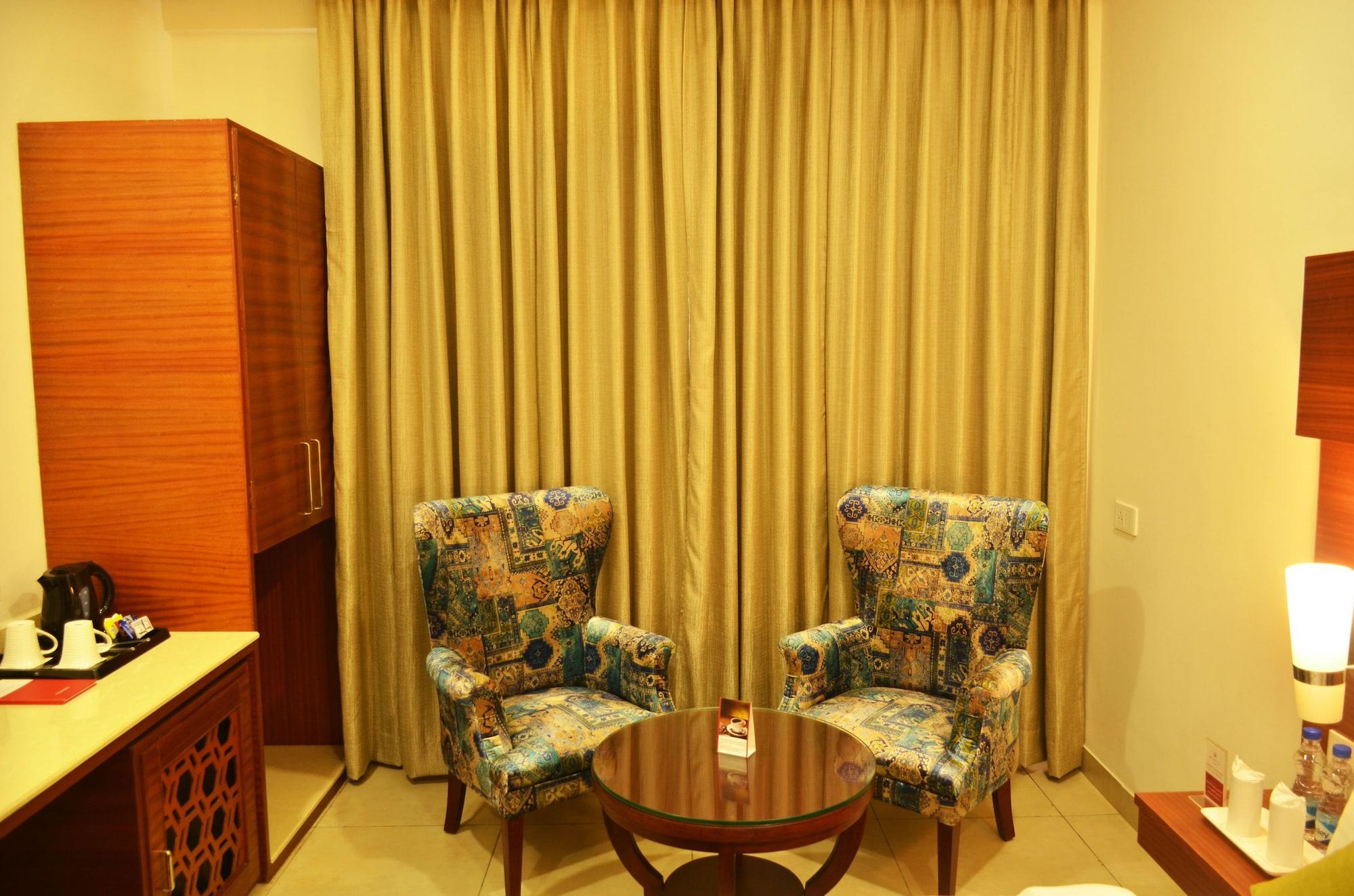 Mint Hotel Premia Chandigarh, Zirakpur Exterior photo
